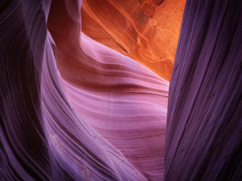 wavy sandstone with reflected light